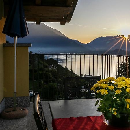 La Collina Degli Ulivi Apartment Vercana Bagian luar foto