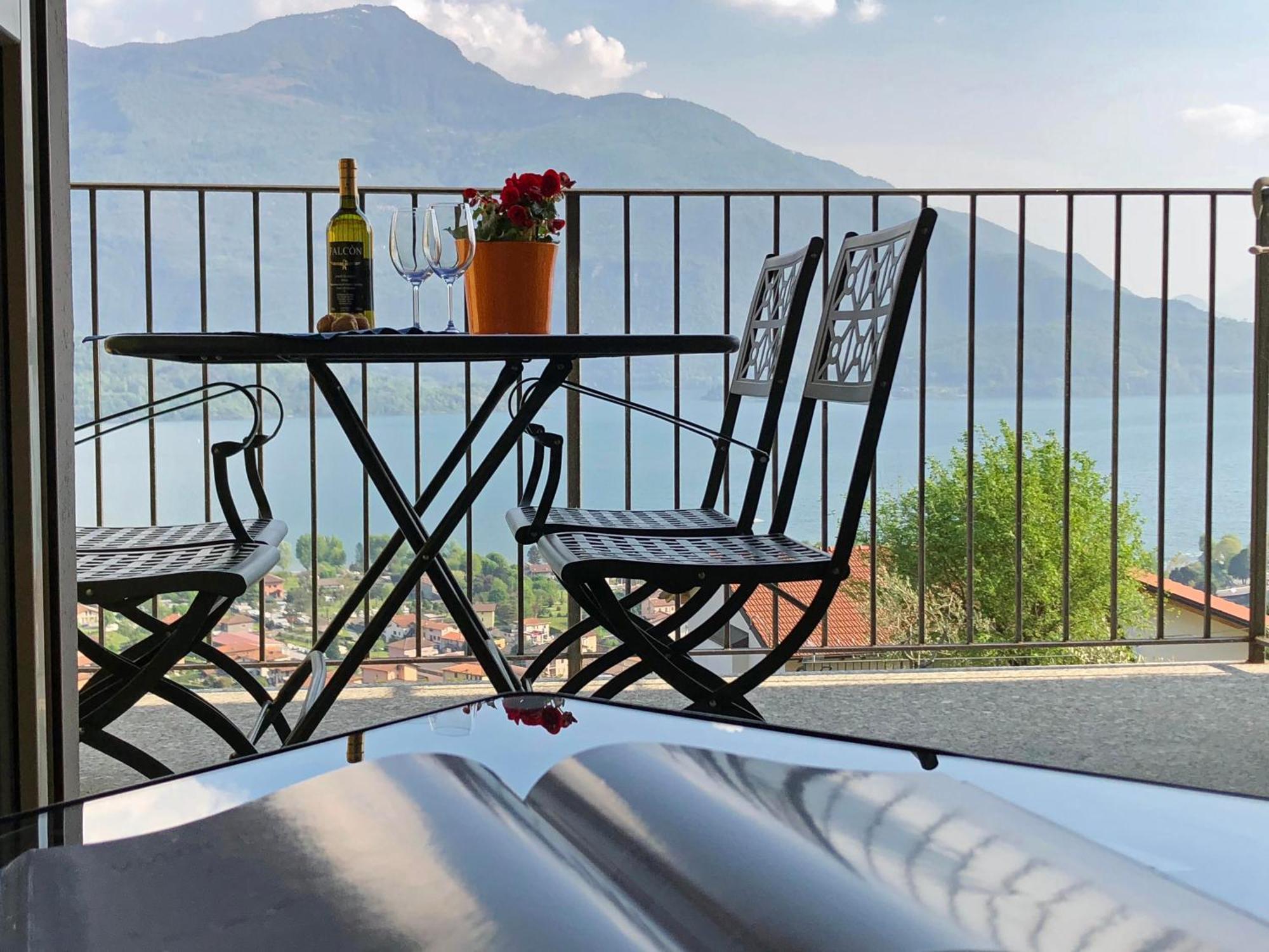 La Collina Degli Ulivi Apartment Vercana Bagian luar foto