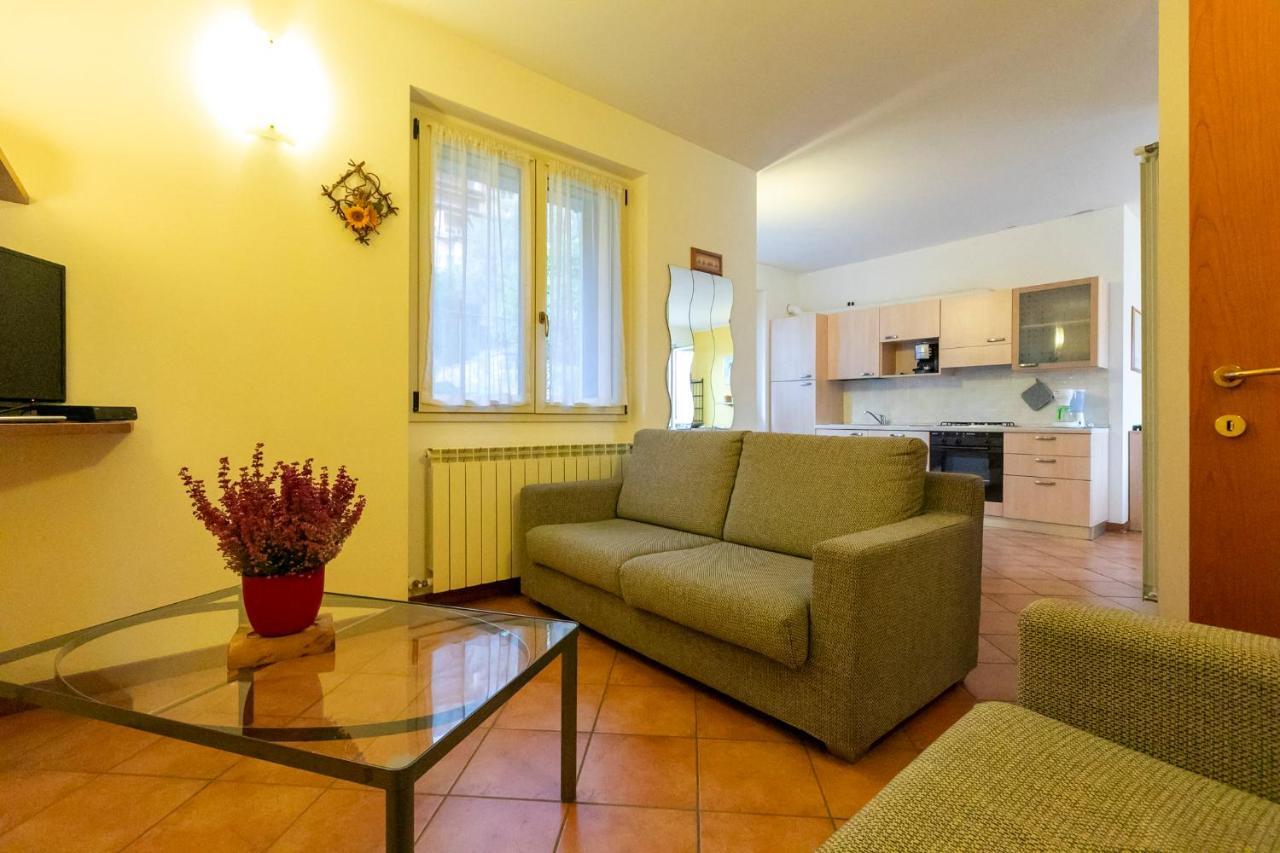 La Collina Degli Ulivi Apartment Vercana Bagian luar foto