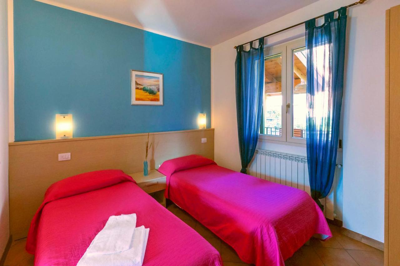 La Collina Degli Ulivi Apartment Vercana Bagian luar foto