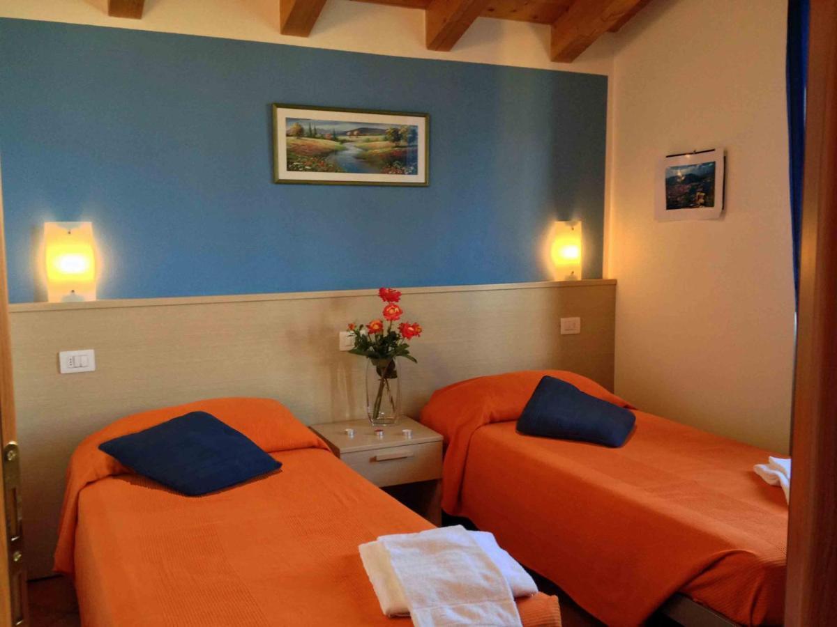 La Collina Degli Ulivi Apartment Vercana Bagian luar foto