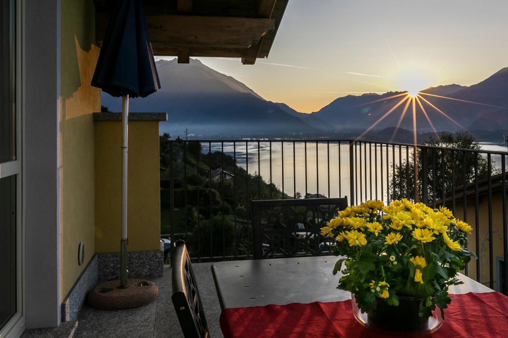 La Collina Degli Ulivi Apartment Vercana Bagian luar foto