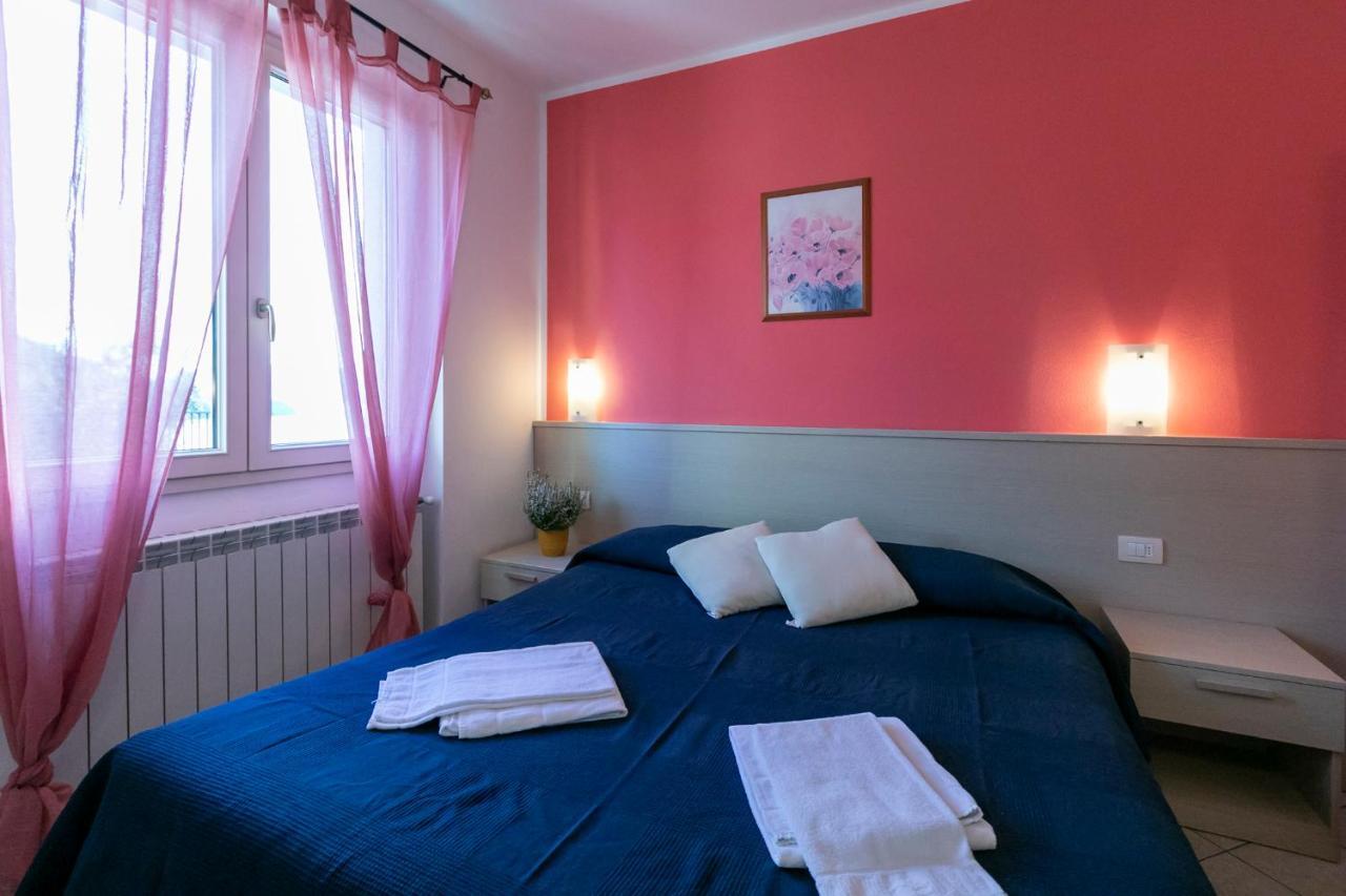La Collina Degli Ulivi Apartment Vercana Bagian luar foto